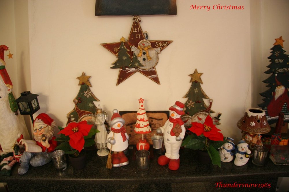 Merry_Christmas_.thumb.jpg.ee8ac507509e91127bde8285a3e9d365.jpg