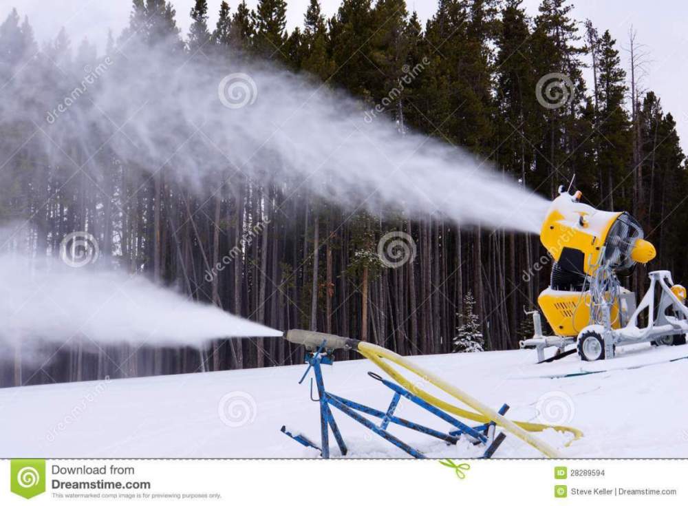 μηχανή-χιονιού-κλίσεων-σκι-28289594.jpg