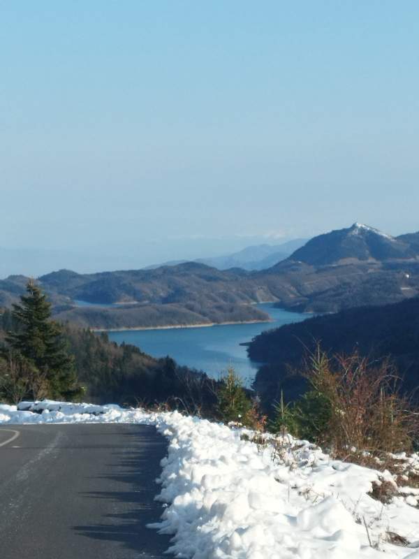ΛΙΜΝΗ.jpg