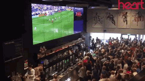 fans-celebrate.gif.0e629cb0c5de2d08b85b84de3aea3e5d.gif